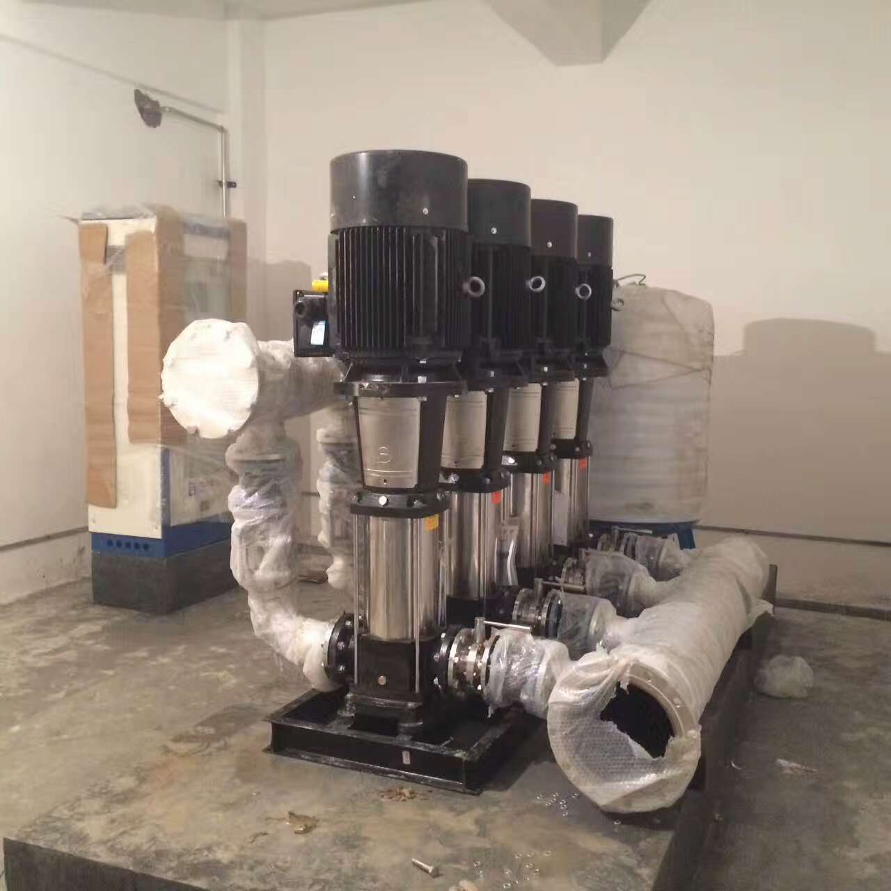 變頻恒壓供水設(shè)備安裝圖 變頻恒壓供水設(shè)備安裝圖